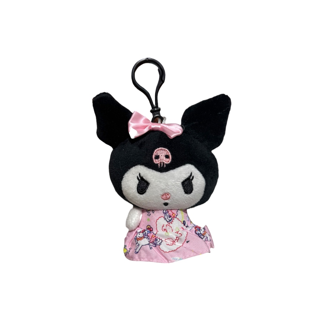 Llavero peluche kuromi vestido rosado