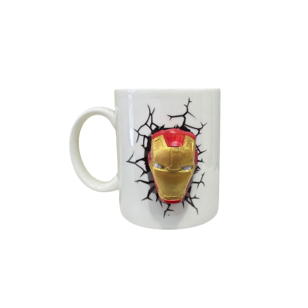 Taza blanca cara  iroman relieve